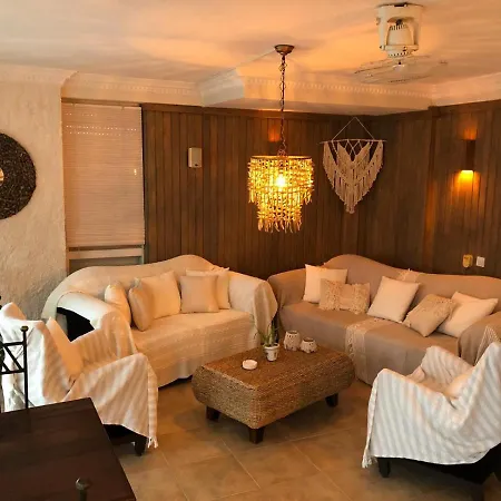 Ξενοδοχείο Conny's (adults Only) 2*