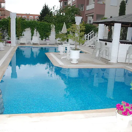 Ξενοδοχείο Conny's (adults Only) 2*