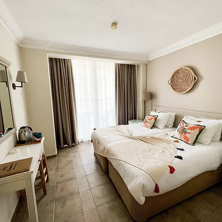 Conny's (adults Only) 2* Side